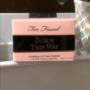 Too Faced-BORN THIS WAY!💖Ethereal setting powder